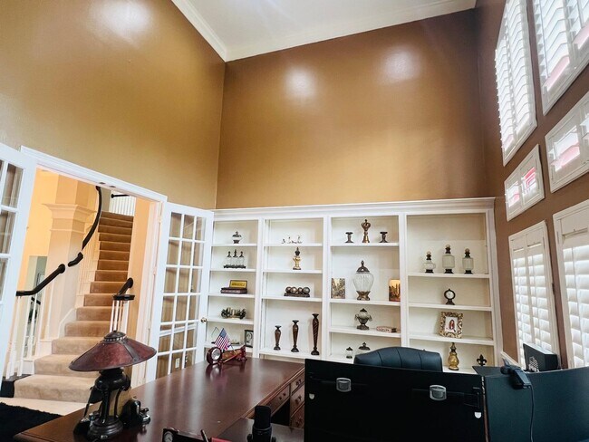 Foto del edificio - 4114 Fisher Lake Dr