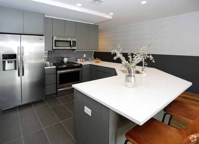 Interior Photo - RIDGE POINT APARTMENTS