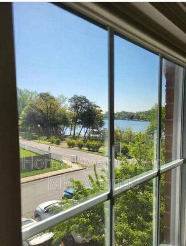 Foto del edificio - 1308 Hollow Glen Ct