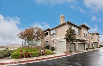 Building Photo - 15636 Vista Way