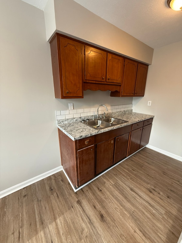 Foto del edificio - 2055 Peabody Ln