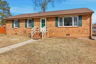 Building Photo - 104 Sadler Ave