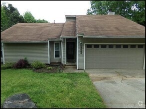 Building Photo - 2609 Ozark Dr