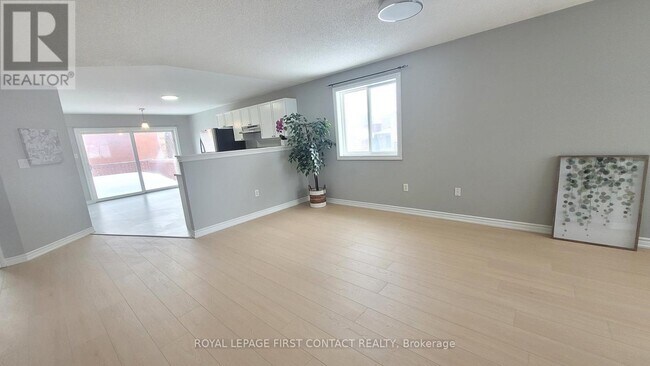 Building Photo - 82 Shalom Way