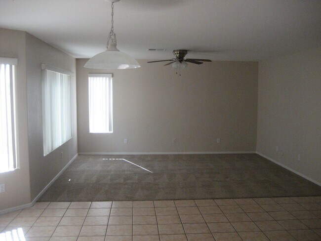 Foto del edificio - 4369 S Hemet St