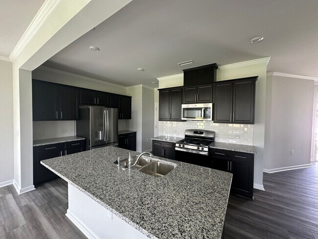 Building Photo - 821 Cainhoy Ct