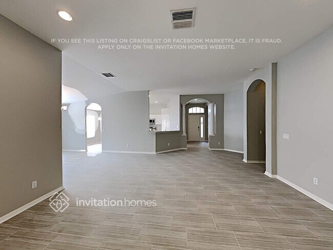 Foto del edificio - 5902 Falconpark Ct