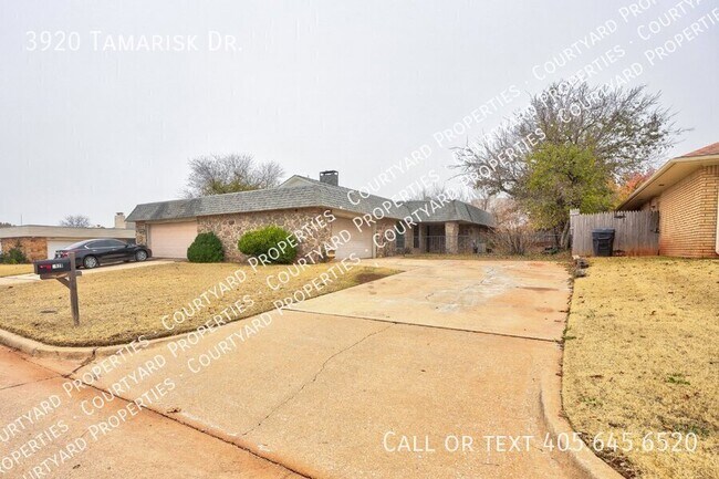 Building Photo - 3920 Tamarisk Dr