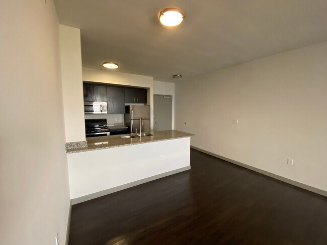 Foto del edificio - 7951 NE Bayshore Ct