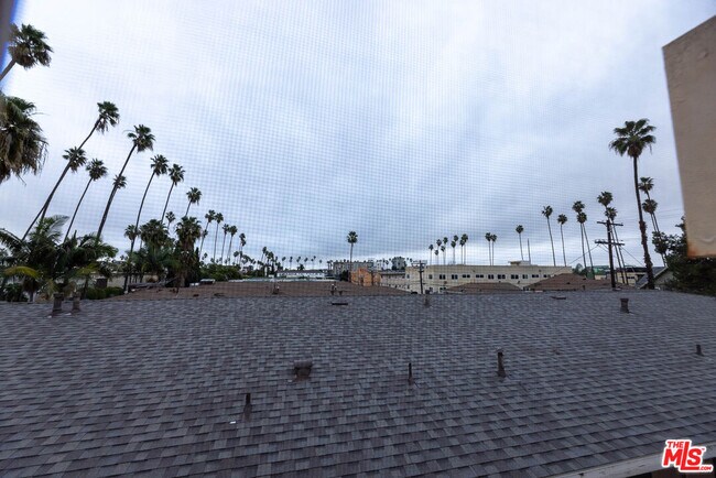 Foto del edificio - 947 Westmoreland Ave