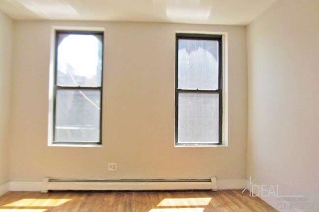 Building Photo - 355 Sumpter St