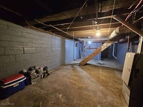 Building Photo - 846 Hunter St NW