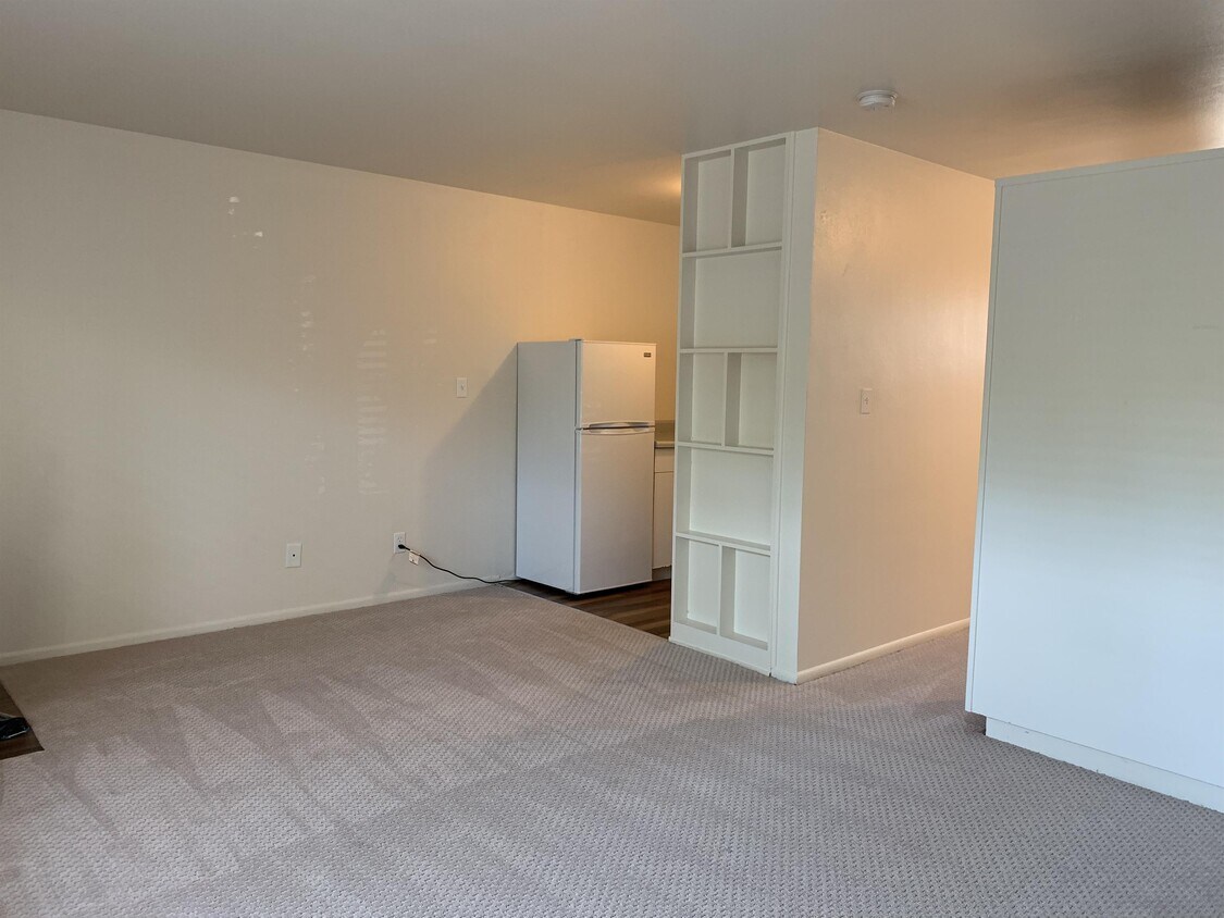 Foto principal - 5656 Fauntleroy Way SW