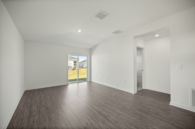 Foto del edificio - 3155 NE 38th St