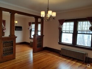 Building Photo - 75 Parsonage St
