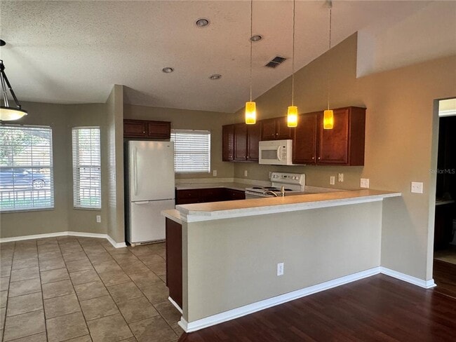 Building Photo - 918 Cork Oak Ln