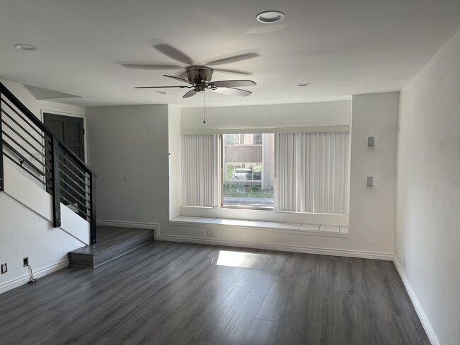 Building Photo - 1656 Tapir Cir