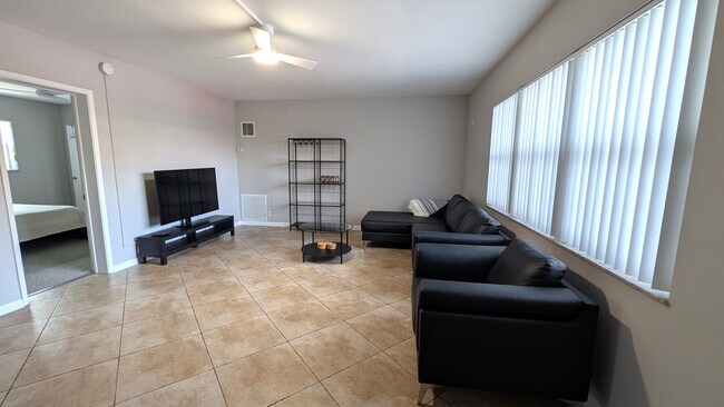 Foto del edificio - 3209 Colony Club Rd