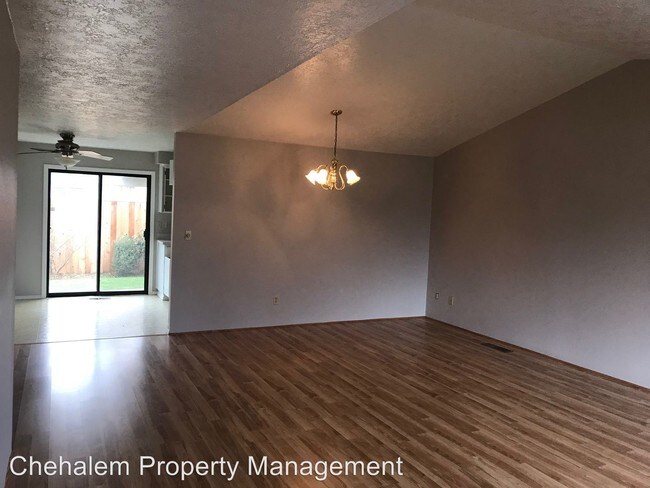 Building Photo - 2 br, 1 bath Apartment - 1705 Aldersgate Ln.