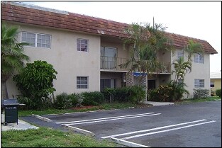 Building Photo - Cocoplum Apartments