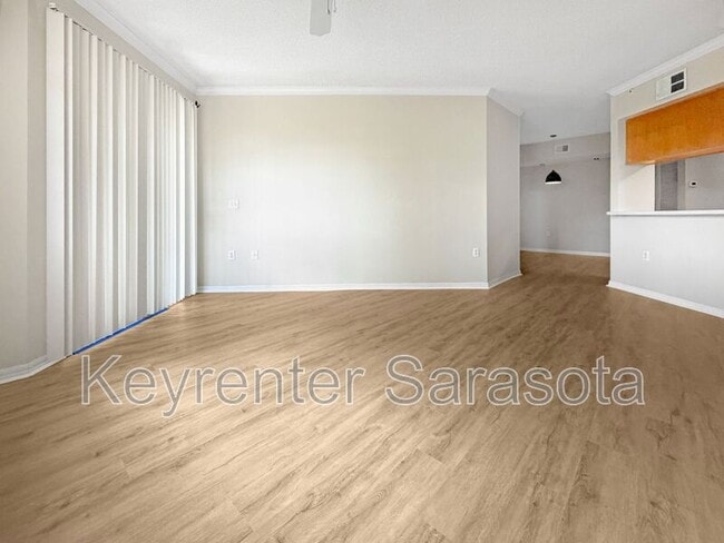 Foto del edificio - 5500 Bentgrass Dr
