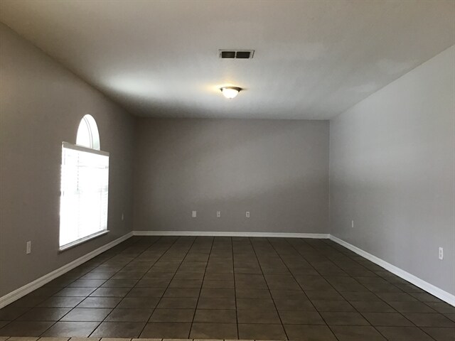 Building Photo - 471 Tortuga Way