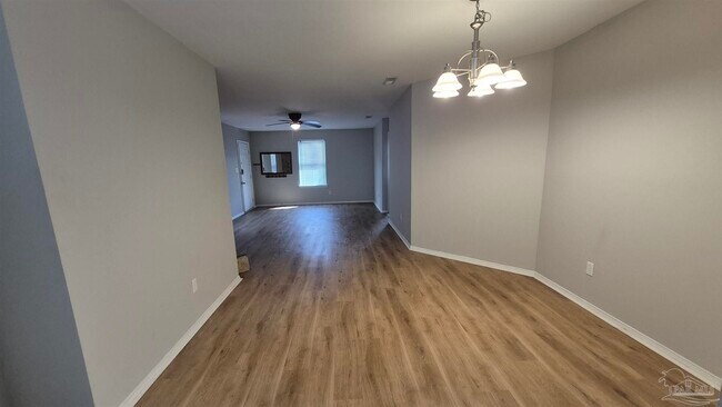 Foto del edificio - 2370 Shoal Creek Dr