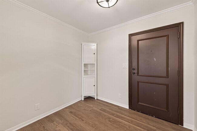 Foto del edificio - 3525 Sage Rd