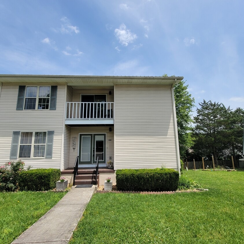 Primary Photo - 63 Eastgate Cir