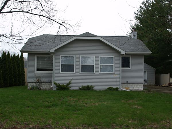 Building Photo - 1023 Evanston Dr