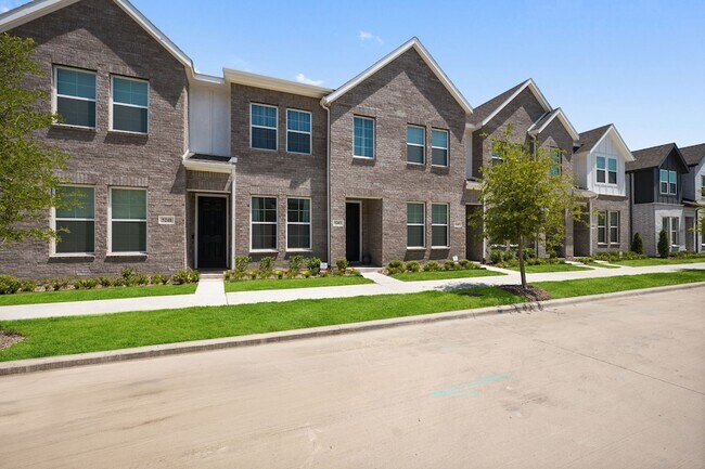Foto del edificio - 5243 Legacy St