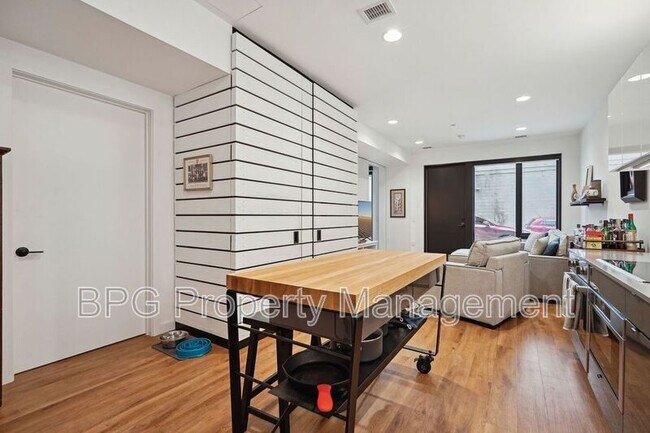 Foto del edificio - 57 N St NW