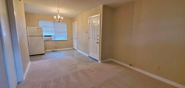 Building Photo - 1823 Marshall St