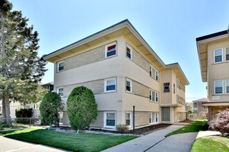Building Photo - 2334 N 72nd Ct