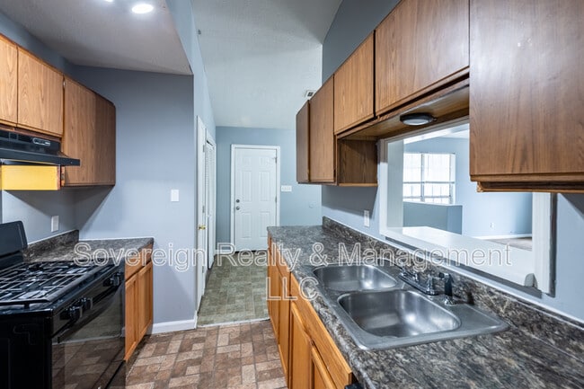 Building Photo - 5568 Mallard Trail