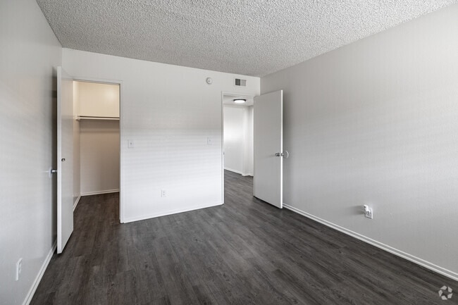 2 habitaciones, 1 baño - 960 pies cuadrados - Dormitorio principal - Rancho Del Monte