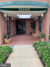 Building Photo - 15300 Beaverbrook Ct
