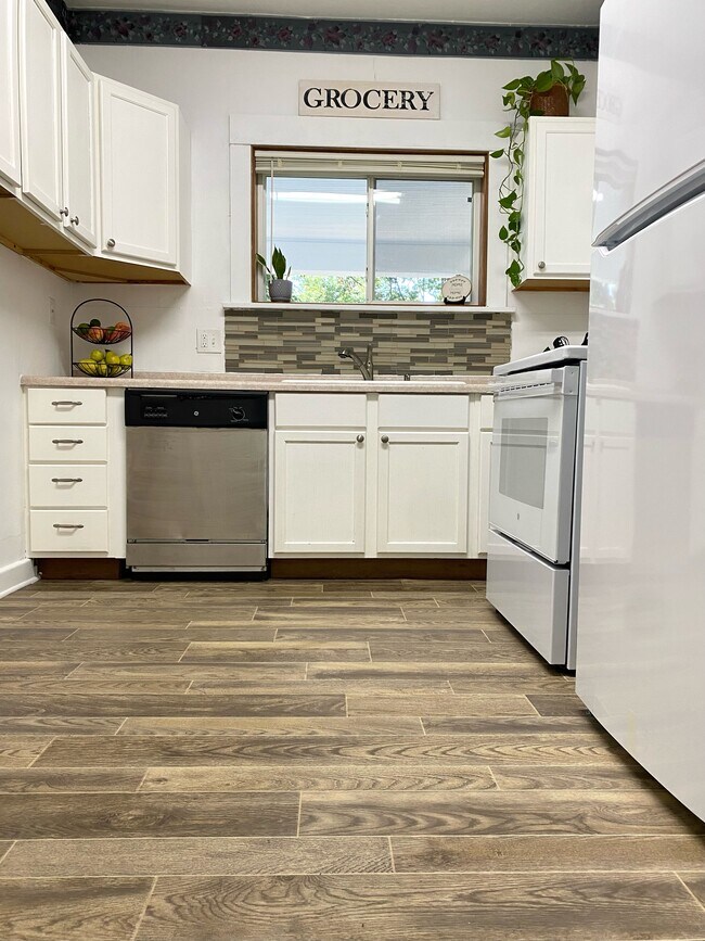 Cocina - 3260 Starr St