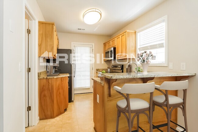 Building Photo - 1021 Wyndham Lane