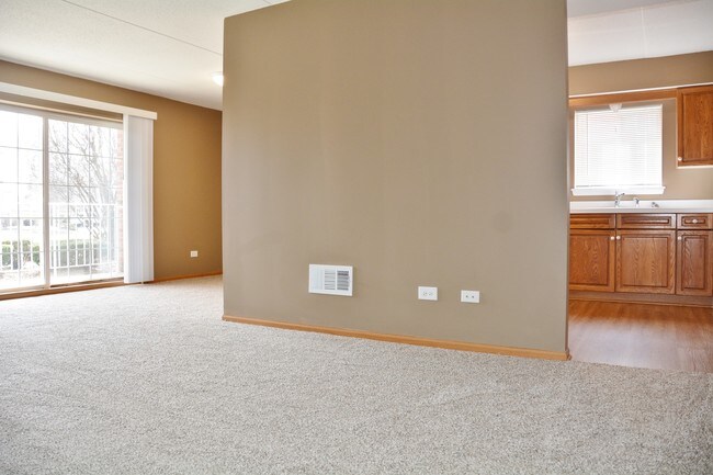 Building Photo - 18230 Eagle Dr