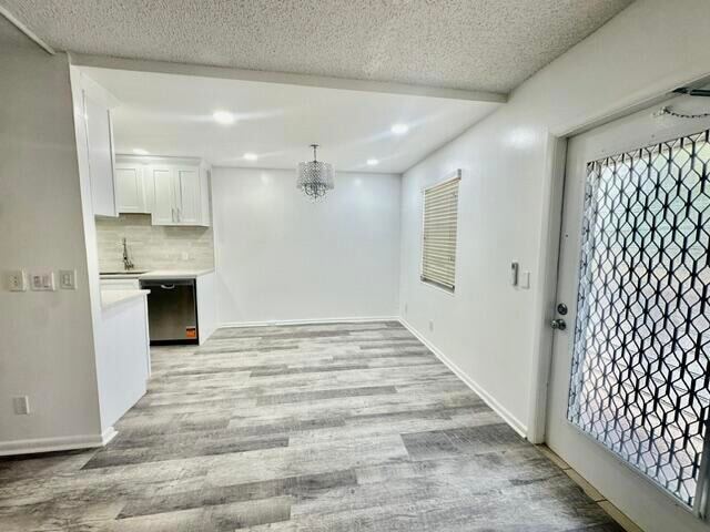Building Photo - 3045 Cornwall C