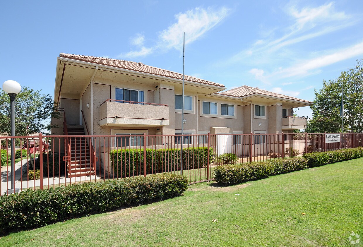 Foto del edificio - P Street Family Apartments