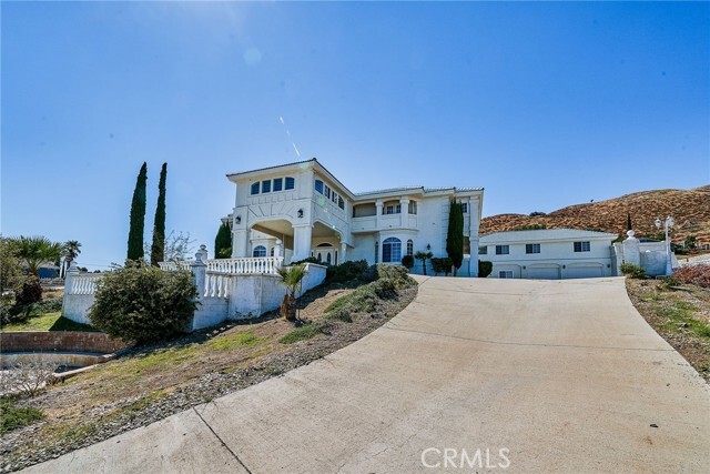 Building Photo - 238 Lakeview Dr