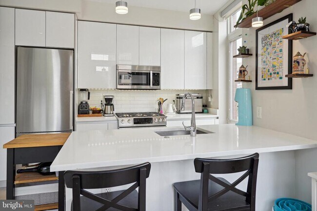 Foto del edificio - 1745 N St NW