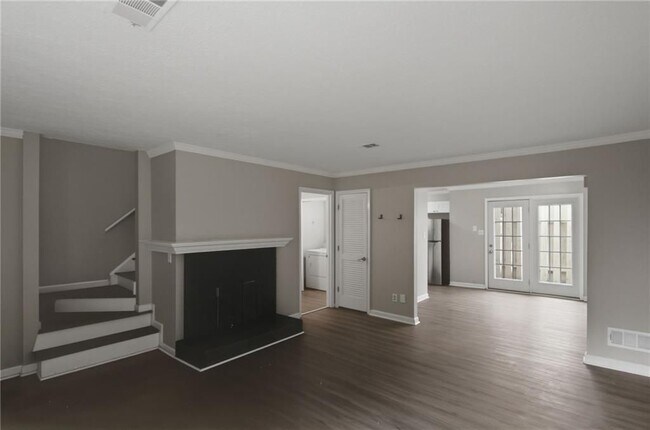 Foto del edificio - 218 Mill Creek Pl