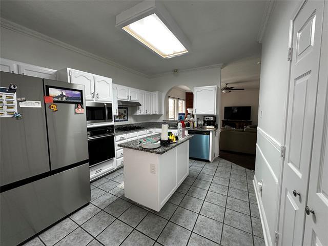 Building Photo - 7513 Colfax Dr
