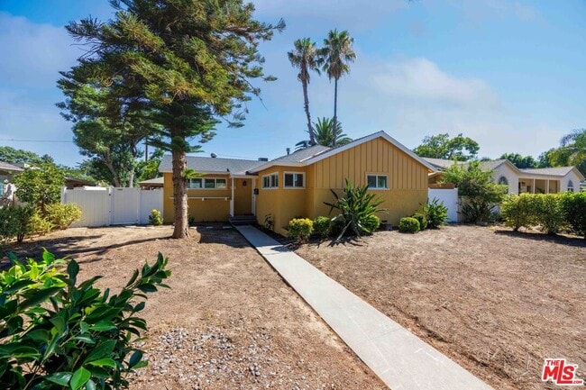Building Photo - 15906 San Fernando Mission Blvd