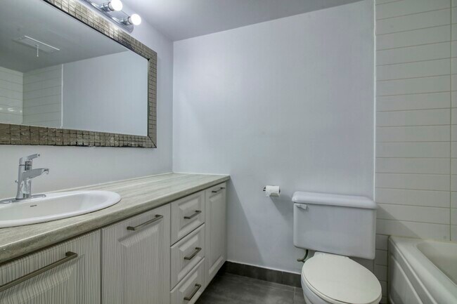 Photo du bâtiment - 2400 Av. Van Horne