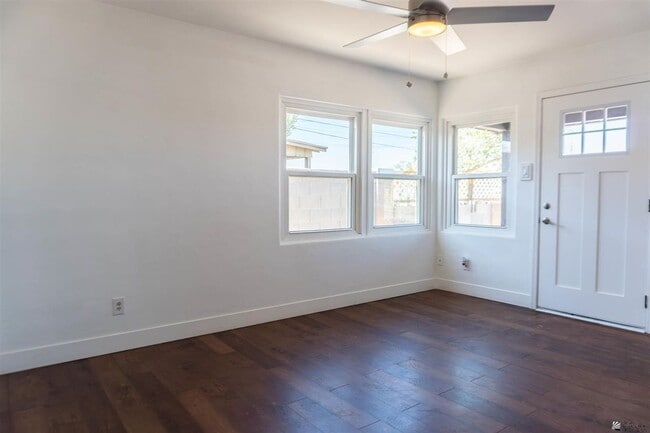 Building Photo - 137 N Magnolia Ave