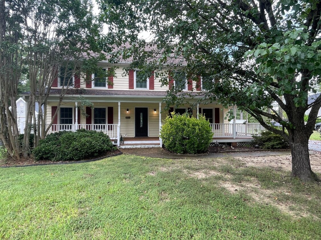 Gayton Green 4 Bedroom 2.5 Bath Home - Gayton Green 4 Bedroom  2.5 Bath Home